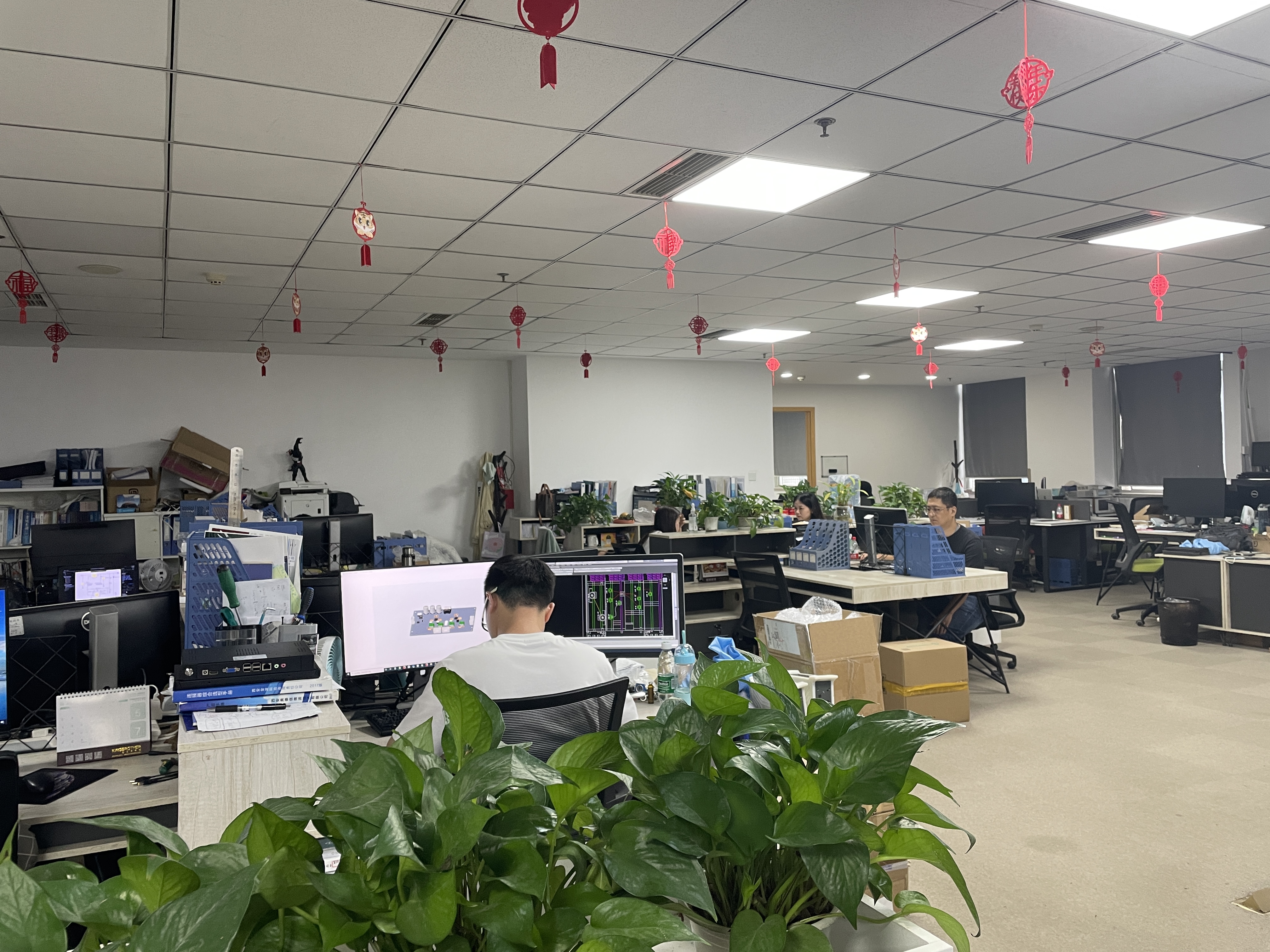 辦公位.jpg 辦公位.jpg